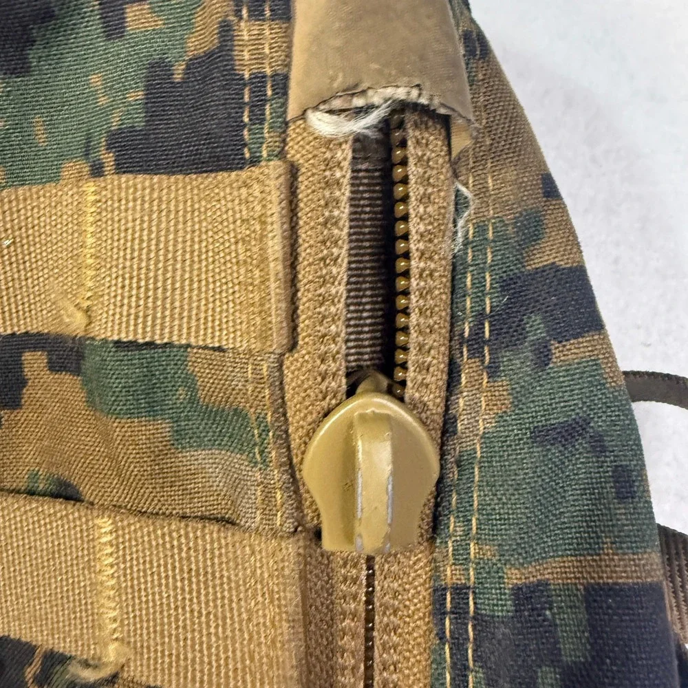 USMC Assault Pack MARPAT Digital Camo Backpack Tactical MOLLE Gorpcore Military